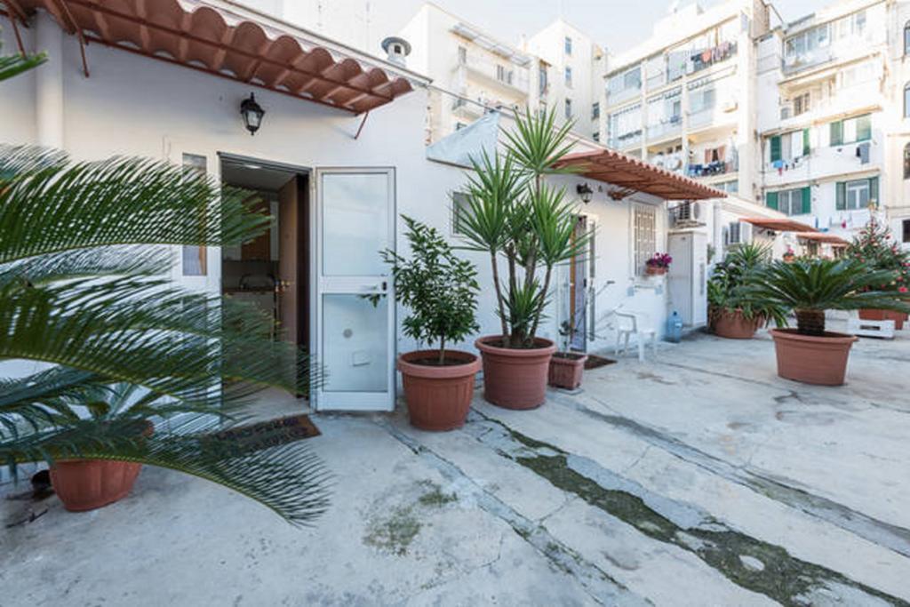 Al Cortile Appartement Bari Buitenkant foto